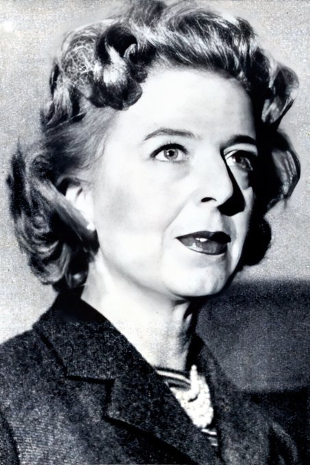 Laura Adani()
