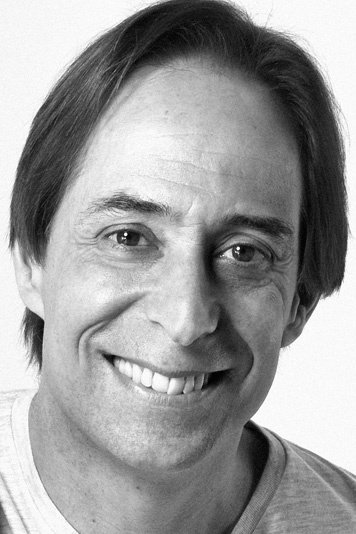 Pedro Cardoso()