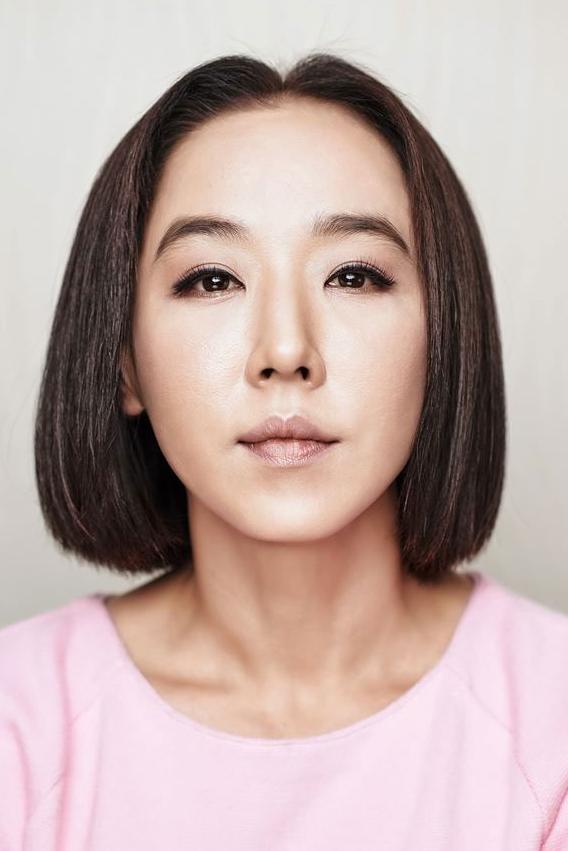 Kang Soo-youn()