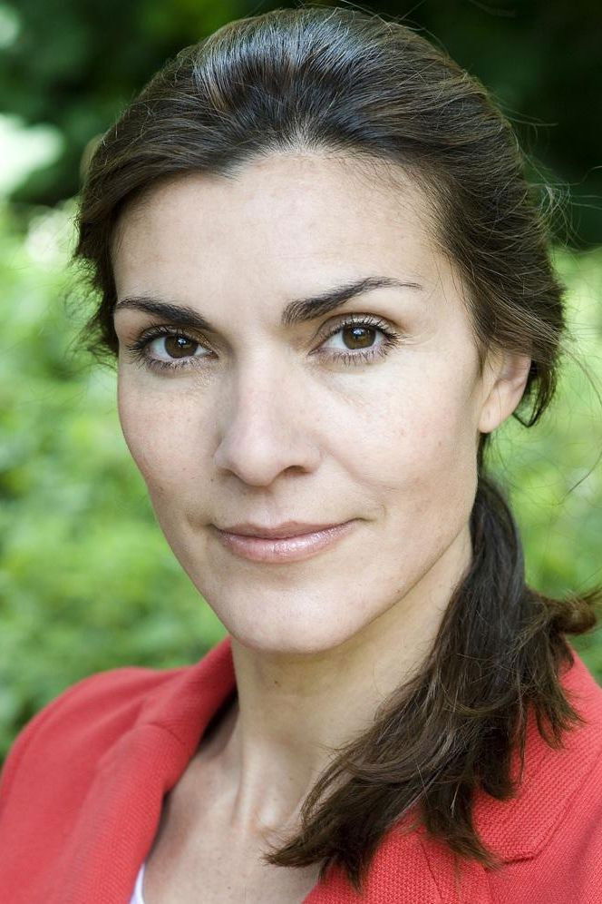 Magali Muxart()