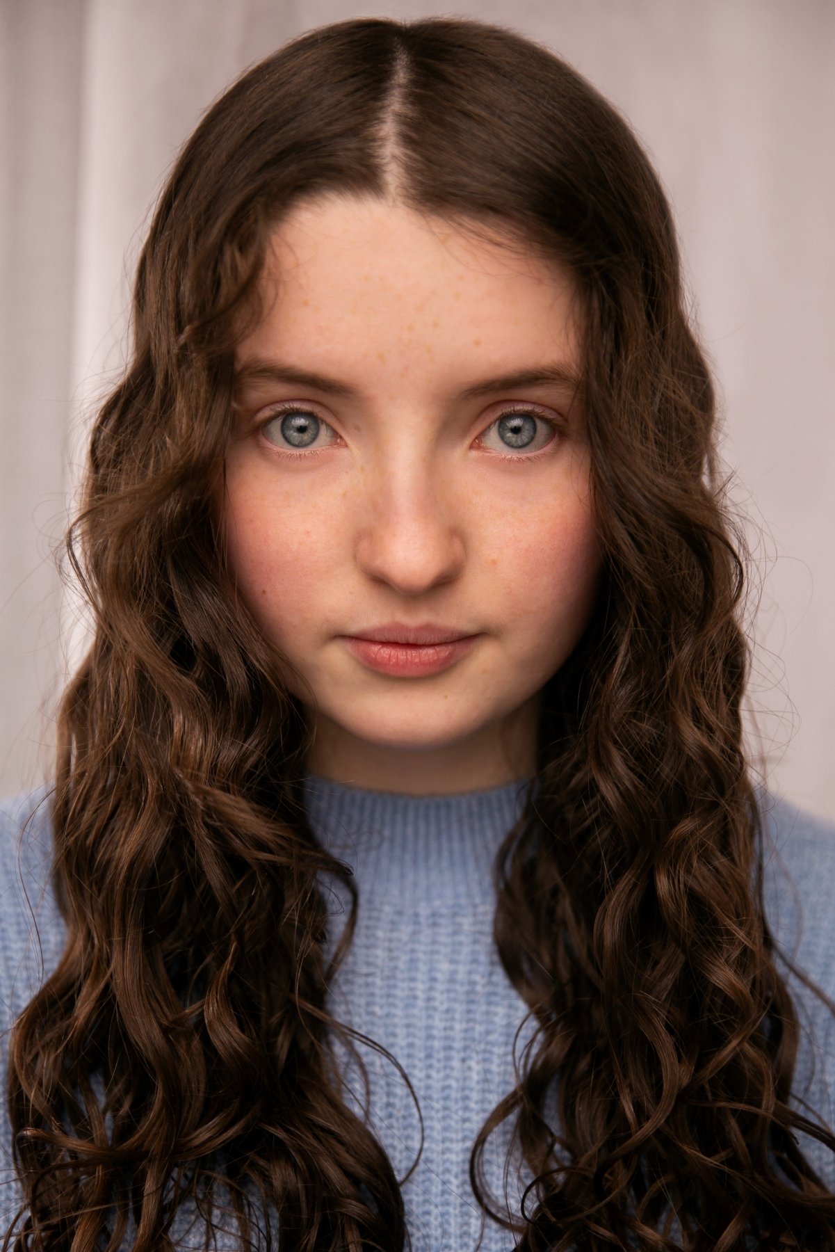 Lucy Halliday()
