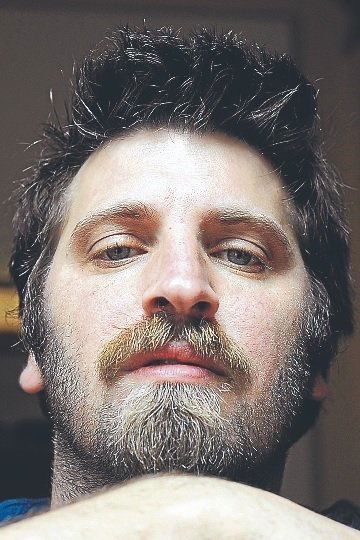 Adrián Biniez()