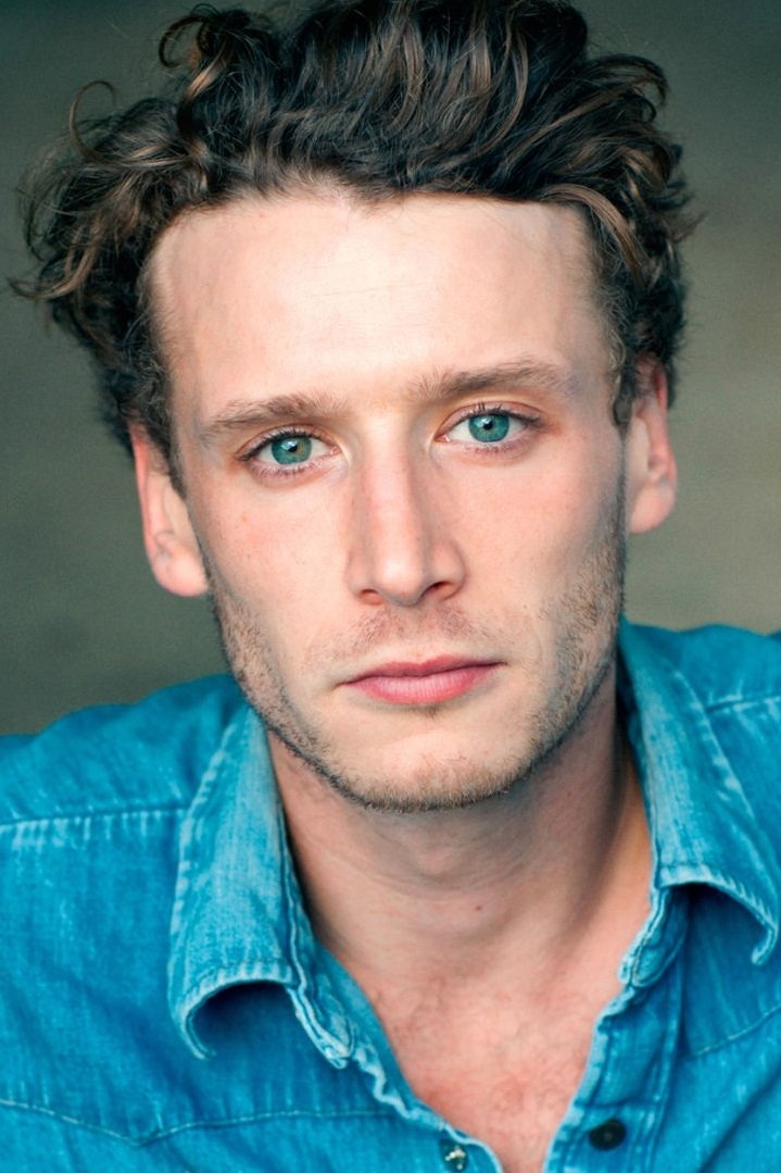 Jordan Mooney( جردن مونی)