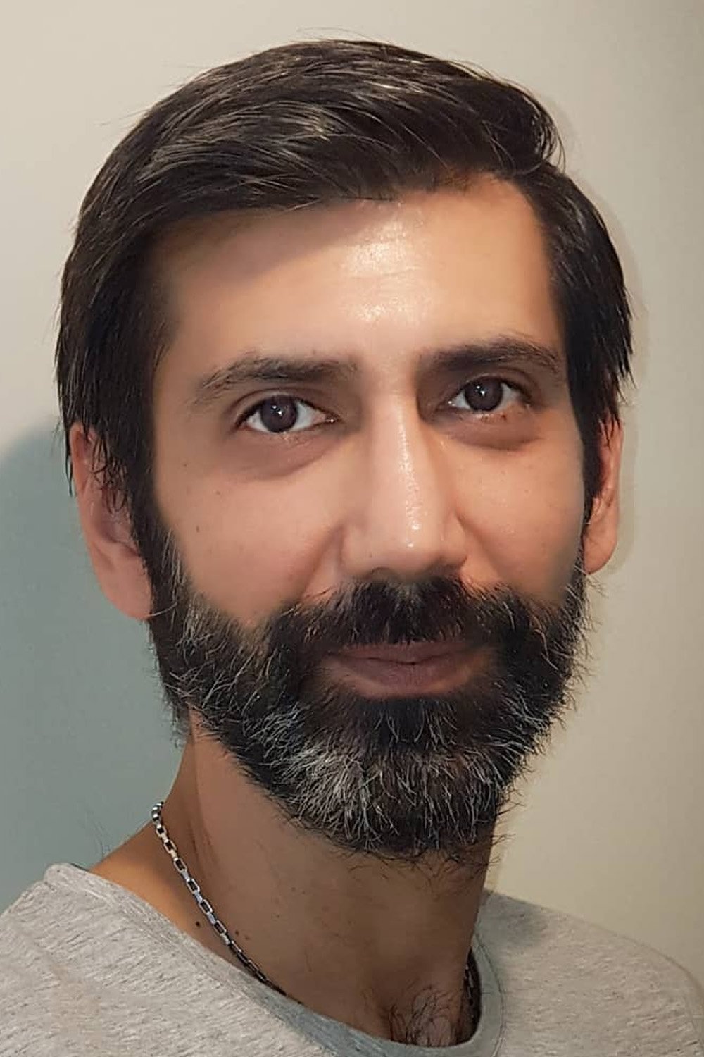 Sina Razani()